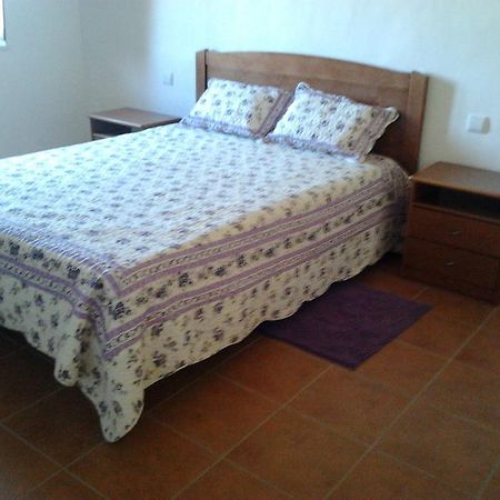 בית הארחה רוז'יל 	Quinta Da Bunheira חדר תמונה